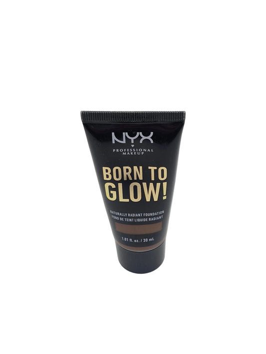 NYX Professional Makeup Born to Glow Radiant Foundation