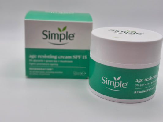 Simple Regeneration Age Resisting Face Cream SPF 15 with 3% Glycerin, Green Tea and Mushroom Extract Anti-Ageing Moisturiser 50 ml