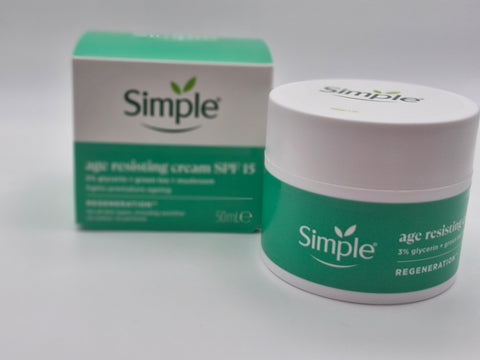 Simple Regeneration Age Resisting Face Cream SPF 15 with 3% Glycerin, Green Tea and Mushroom Extract Anti-Ageing Moisturiser 50 ml