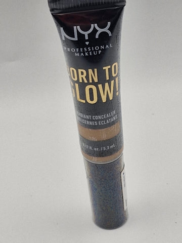NYX Professional Makeup Born to Glow Radiant Concealer, Iridescent Finish, Reduces Under Eye Circles, Highlight and Contour, Vegan Formula