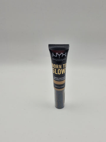 NYX Professional Makeup Born to Glow Radiant Concealer, Iridescent Finish, Reduces Under Eye Circles, Highlight and Contour, Vegan Formula
